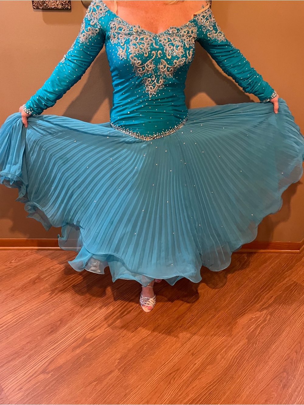 Elegant Turquoise Competition Ballgown Vintage 1990’s
